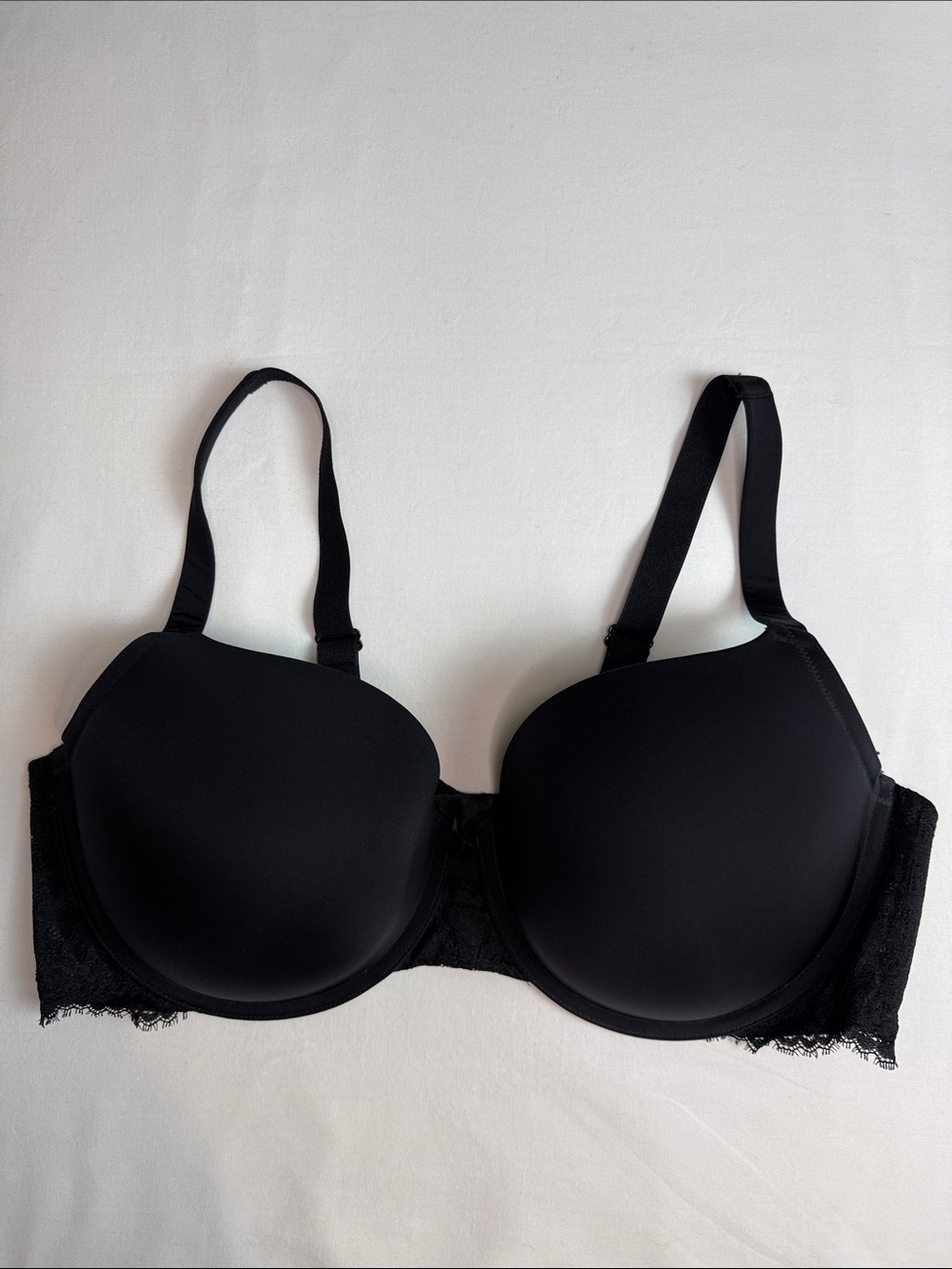 torrid Black Lace-Trim Molded Padded Full coverage Bra Sz 42DD 42 E EUC